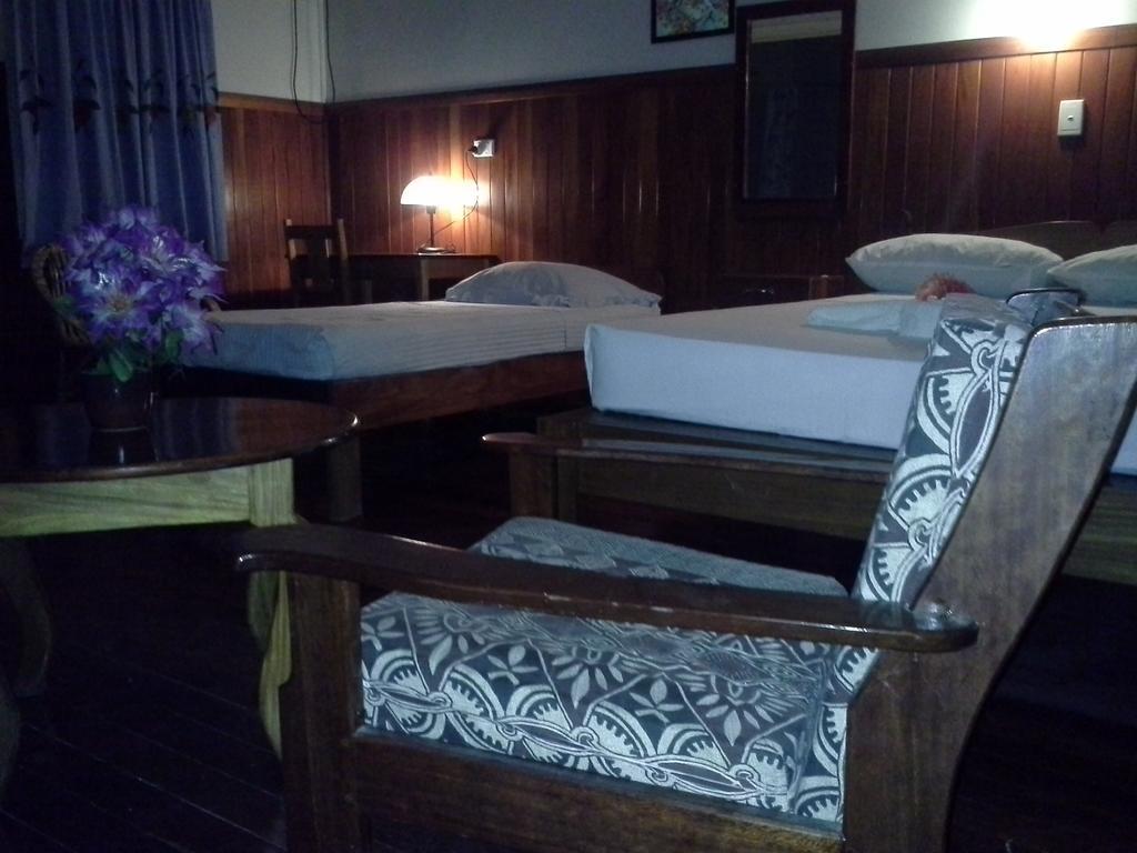 Rekona Lodge Gizo Pokoj fotografie
